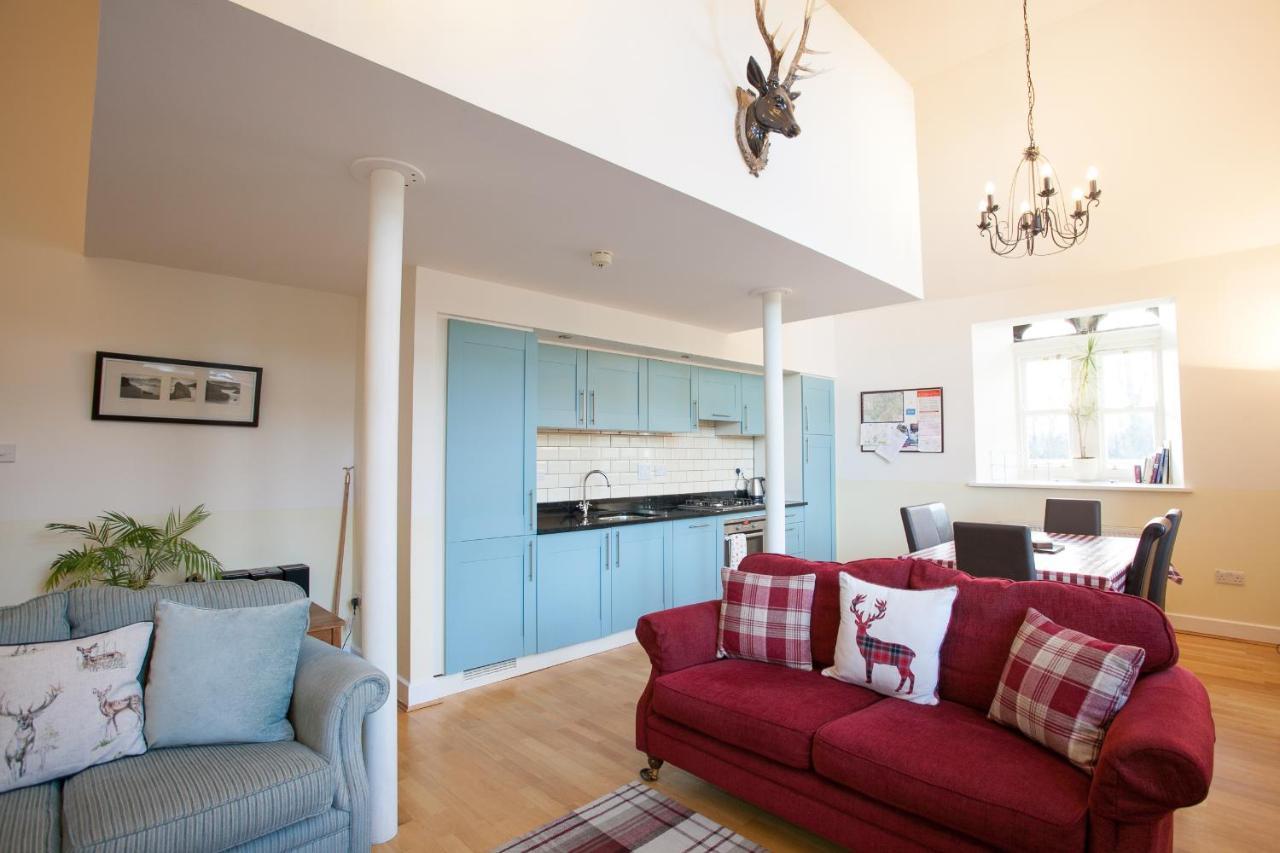 Old School Apartments Highland Club Fort Augustus Extérieur photo