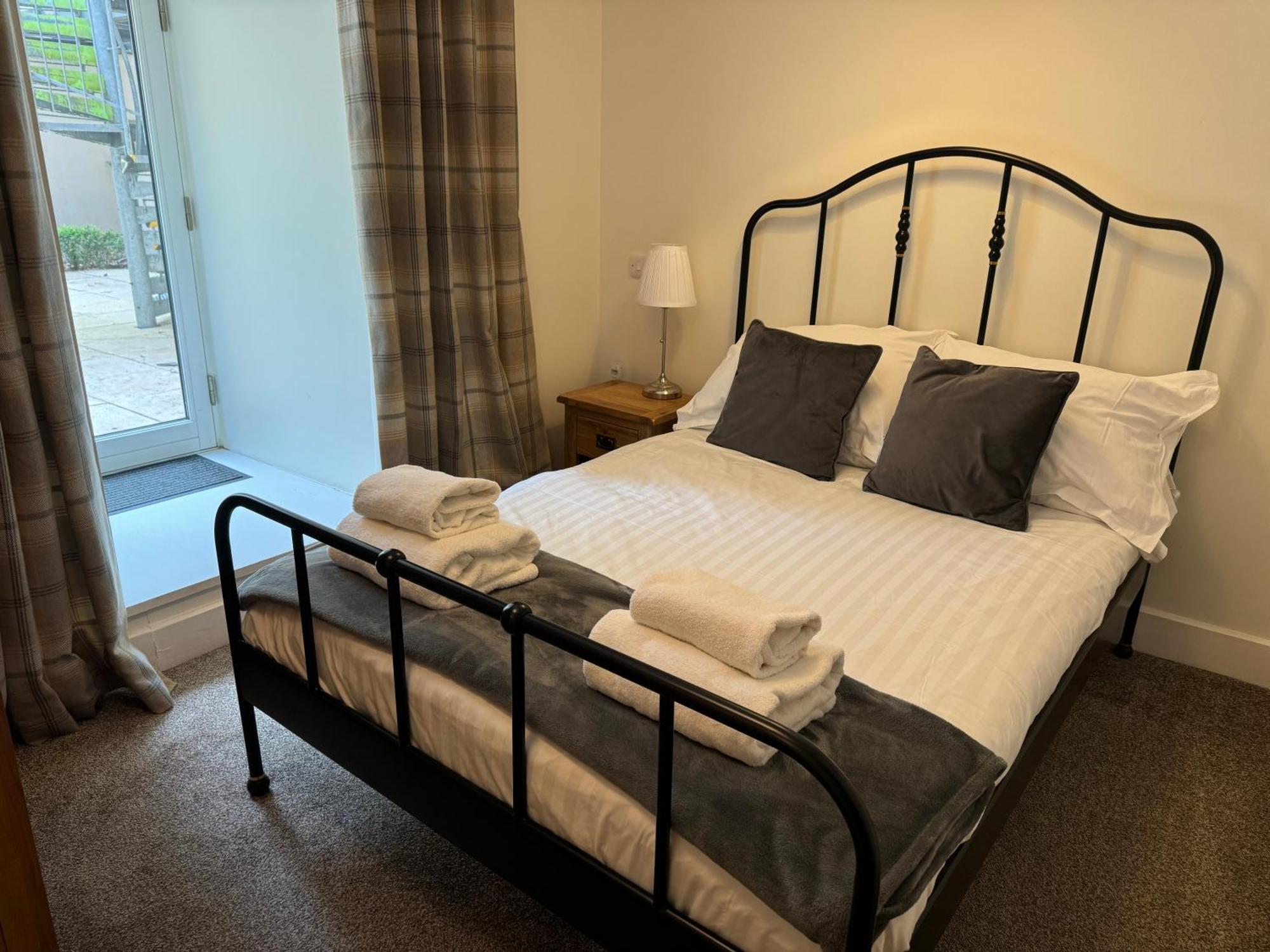 Old School Apartments Highland Club Fort Augustus Extérieur photo